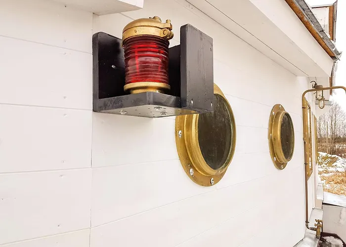 Cozy Little House With Sauna On A Fishing Boat Nyaraló